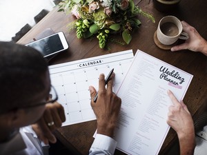 Esküvőd lesz? Csak semmi pánik, mutatjuk lépésről lépésre, mit kell tenned!