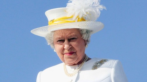 Egyetlen királyi szabály volt, amit Erzsébet királynő is megkerült, a banketteken került rá sor