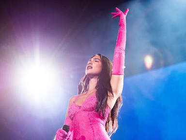 Dua Lipa a pucérruhák hercegnője, és ezt be is bizonyítjuk!