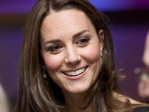 Kate Middleton fiatalosabb stílusra vált