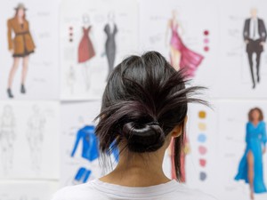 Kreativitás,  jó sales- és marketingismeret plusz fenntartható nézőpont - Divattervezőnek lenni sokkal több, mint rajztudás