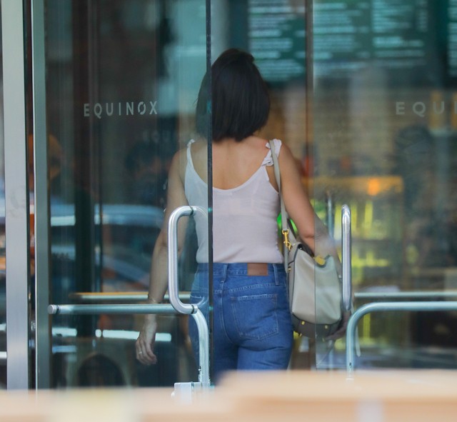 Katie Holmes Equinox