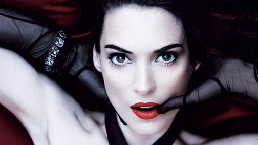 Winona Ryder 40 felett is elbűvöl
