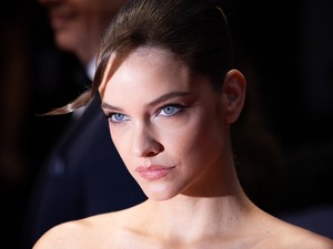 Palvin Barbara a világ legszebb ruhájában öltözött le mindenkit a cannes-i filmfesztiválon: képtelenség szóhoz jutni
