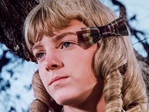Így néz ki ma A farm ahol élünk Nellie-je, szinte felismerhetetlen a sorozat Netflix remake-jében a színésznő