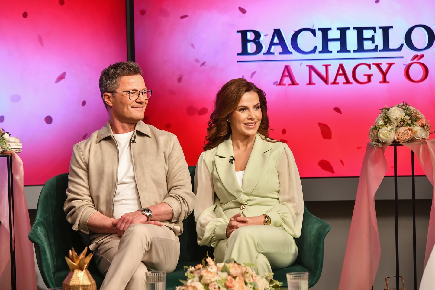 Elmondásuk szerint a forgatás után 4 hónappal is egy párt alkotnak