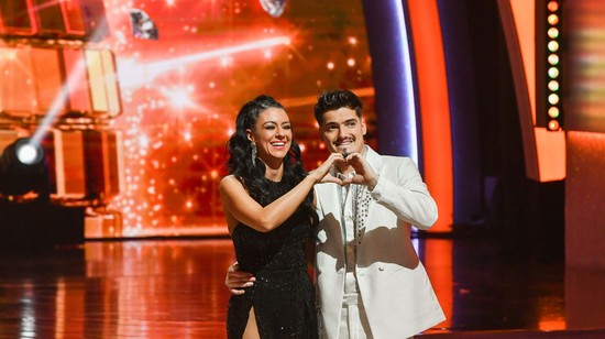 Marics Peti és Stana Alexandra felrobbantották a Papp László Aréna színpadát