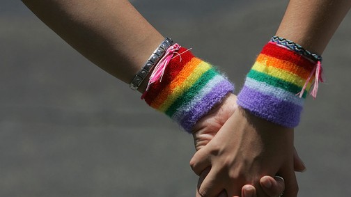 Melegség és Megismerés: Egy iskolai program, ami hiteles információkat ad arról,milyen melegként élni