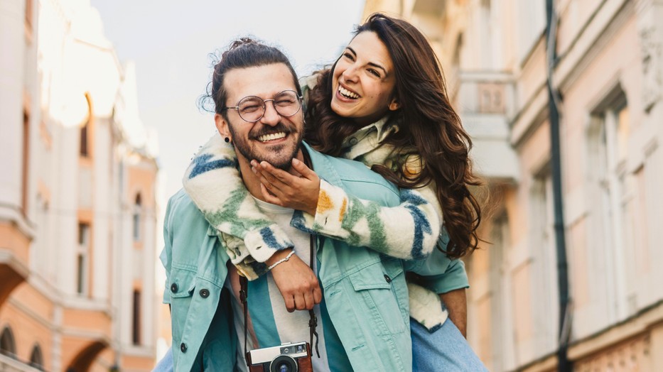 A felmérés szerint a barátság fontosabb lehet, mint a monogámia a boldog párkapcsolatok fenntartásában