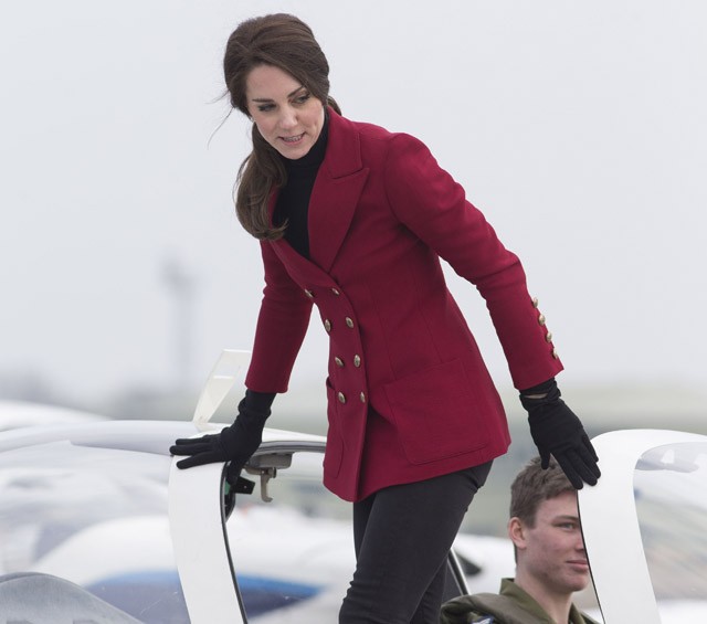 Kate Middleton 2017-ben a kedvenc blézerében