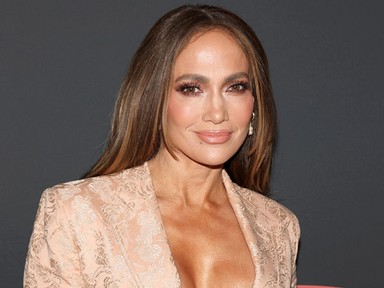 Az 56 éves Jennifer Lopez megmutatta a smink nélküli arcát, a rajongók nem hisznek a szemüknek