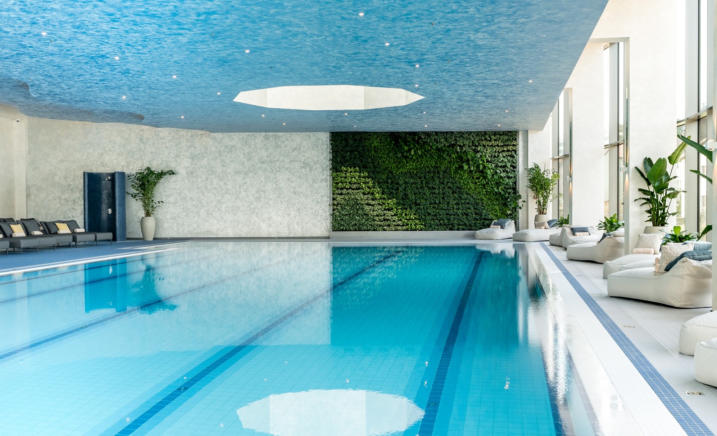 Az úszás szerelmeseinek is kedveskedik a Le Primore