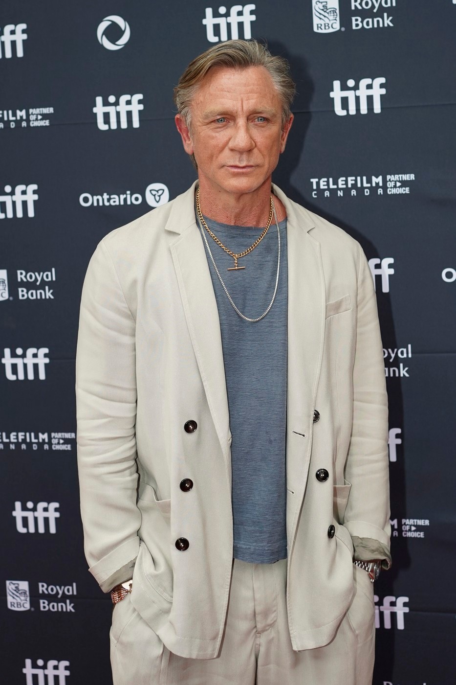 9. Daniel Craig. Becsült nettó vagyon: 160 millió dollár, összes bevétel 2025-ben: 27 millió dollár. Az 58 éves színész továbbra is az egyik legismertebb sztár, köszönhetően James Bond-szerepének. A filmsorozatból való távozása után is hatalmas gázsikat kap.