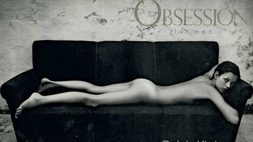 Szenzációs! 24 év után megmozdul Kate Moss híres, botrányos reklámfotója - fantasztikus videó