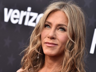 Jennifer Aniston arcáról egy kommentelő: „Elvesztette minden bájosságát. Miért nem hagyja békén, hogy természetesen öregedjen?”