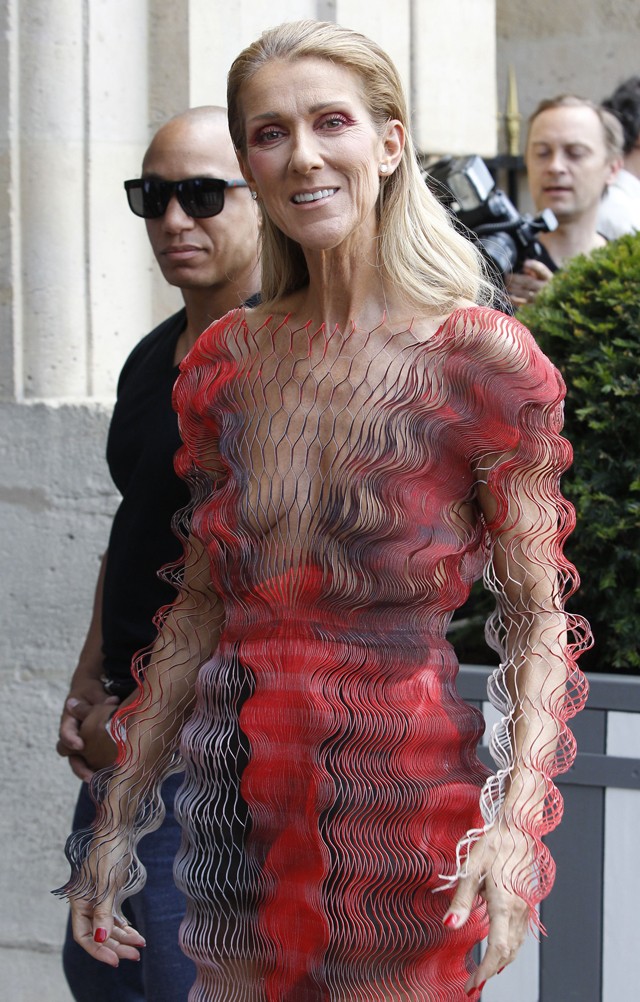 Celine Dion ruhája tudatmódosító szerként hat az agyra: szédülés garantált