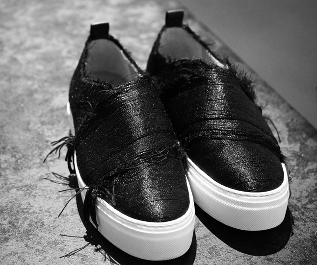 Egy csipetnyi Calvin Klein a délutáni kávé mellé!