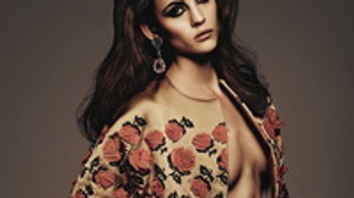 Megvillan Adina szexi énje