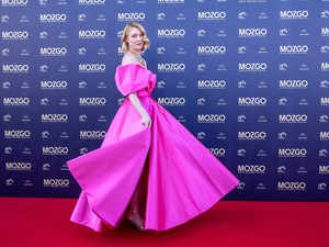 Hazai tervezők ruháiban ragyogtak a filmipar csillagai a Magyar Mozgókép Fesztivál díjátadó gáláján