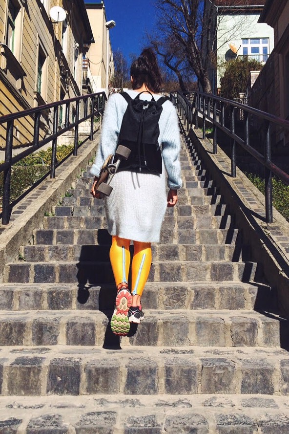 A DVA-lányok mutatják be szettjeiket