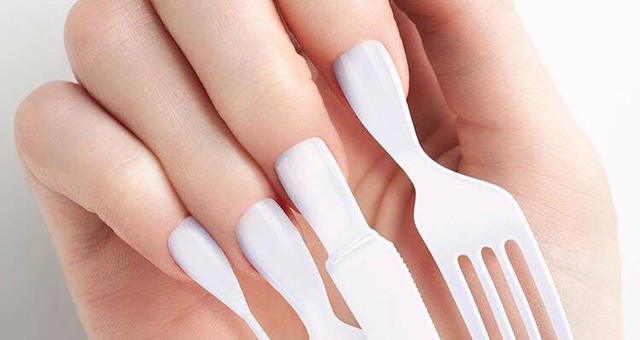 Napi bizarr: Teljesen haszontalan manikűr