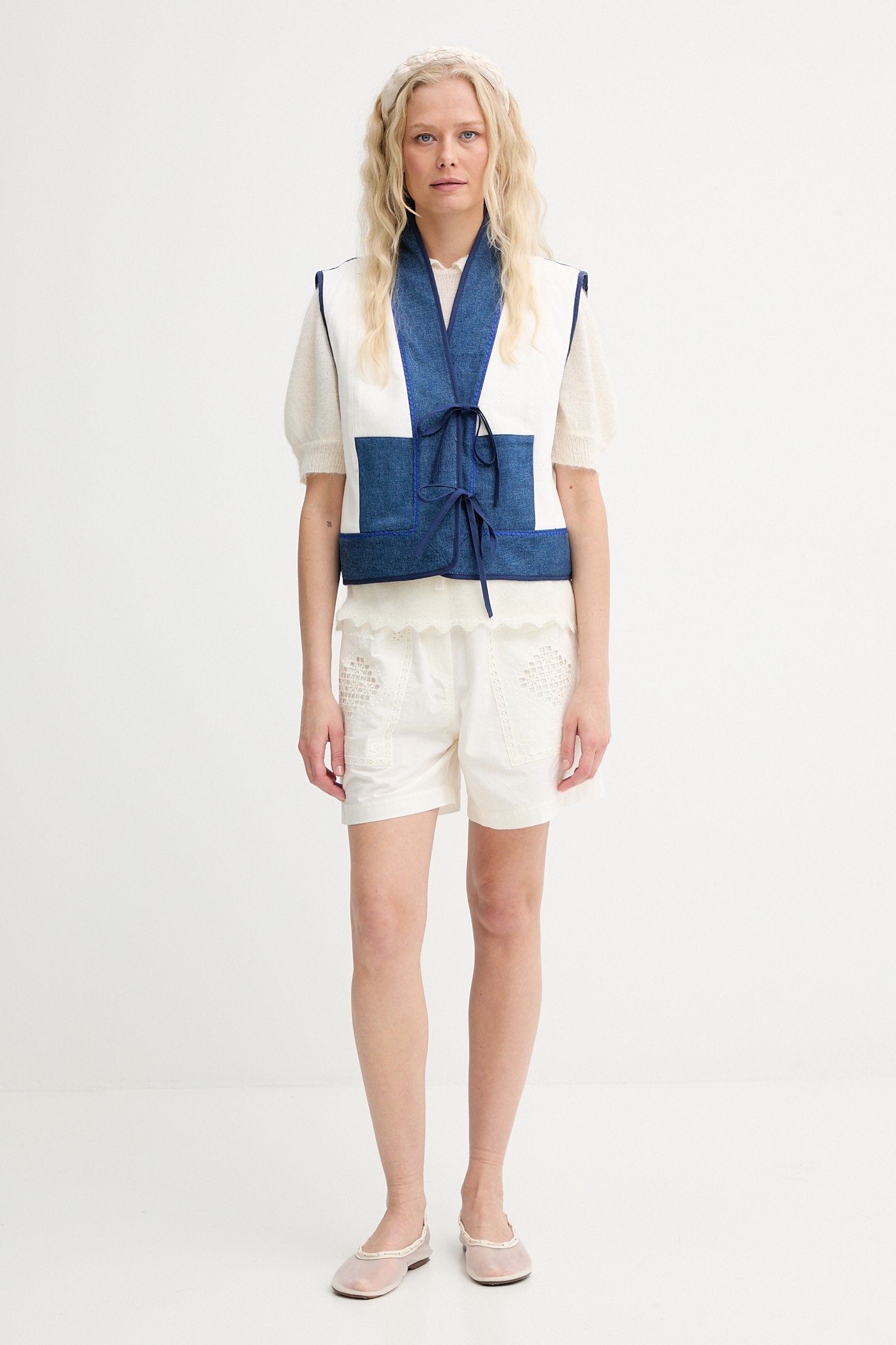 Selejtből statement – a régi farmerek új életre kelnek az Answear × INTU kollekcióban. Ez nemcsak divat, ez egy szemléletváltás.