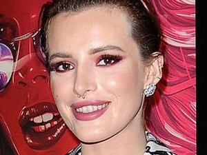 Bella Thorne senkire sem nézett még úgy, mint Arnold Schwarzenegger fiára