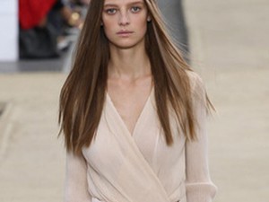 Szuperegyenes frizurára vágysz?