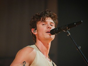 Elképesztő, mennyit változott Shawn Mendes az első nyilvános megjelenése óta