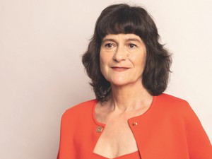 Pataki Éva: „Íróként mindig a személyes élmények fikciósregénnyé alakítása a legizgalmasabb”