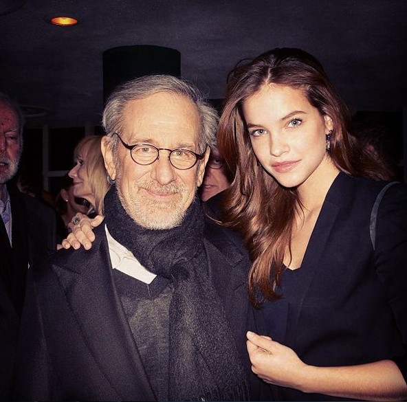 Palvin Barbi és Steven Spielberg 2013 januárjában, a Golden Globe-gálán