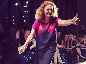 Interaktív - DvF 40 éves burokruhája és Victoria Beckham cuki családja megnyerték a NYFW-et!