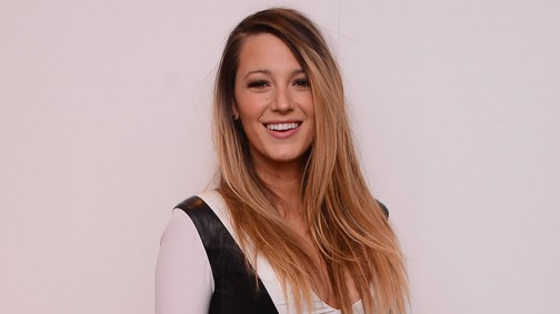 Ez ám a meglepetés! Blake Lively negyedik gyermekével várandós