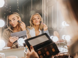 A tökéletes karácsonyi smink a horoszkópod alapján