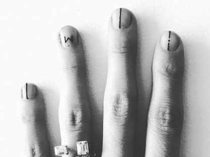 Itt az új őrület: tetováltass a körmödre!