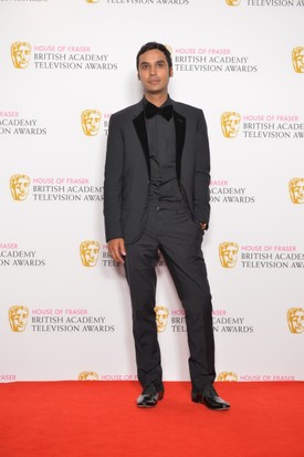 2016-ban, a BAFTA-gálán alaposan meglepte a rajongókat, ugyanis jóval rövidebb hajjal vonult végig a vörös szőnyegen, mint ahogy megszokhattuk. 