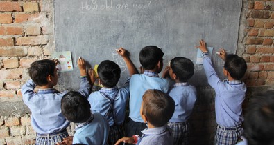 Börtönóvodák nyíltak Indiában, ahol az őrök és a fogvatartottak gyermekei együtt tanulnak és játszanak