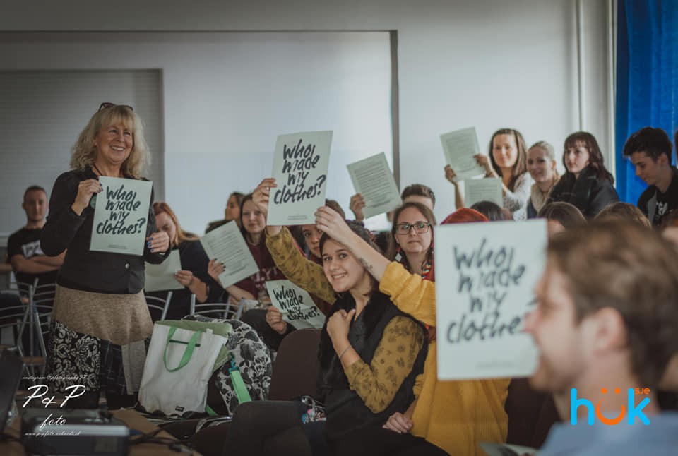 Mányiné dr. Walek Gabriella, a FR nemzetközi, úgynevezett Policy Making Group tagja a Fashion Revolution Hungary mozgalom egyik kulcsfigurája