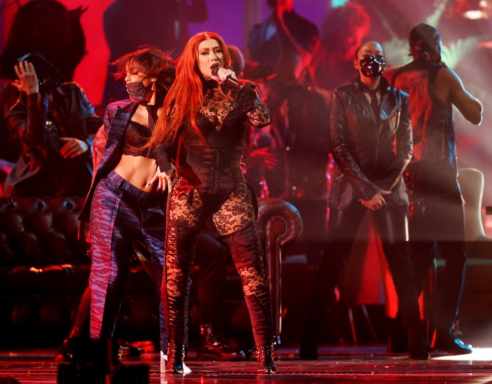 Christina Aguilera úristen, micsoda szettben tért vissza a vörös szőnyegre!