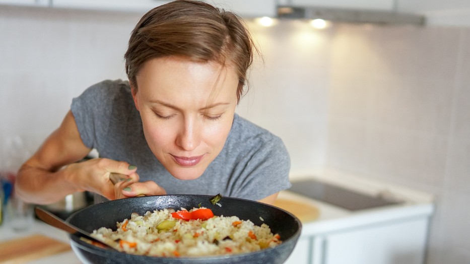 Mindenképpen várd meg, amíg kihűl a rizs