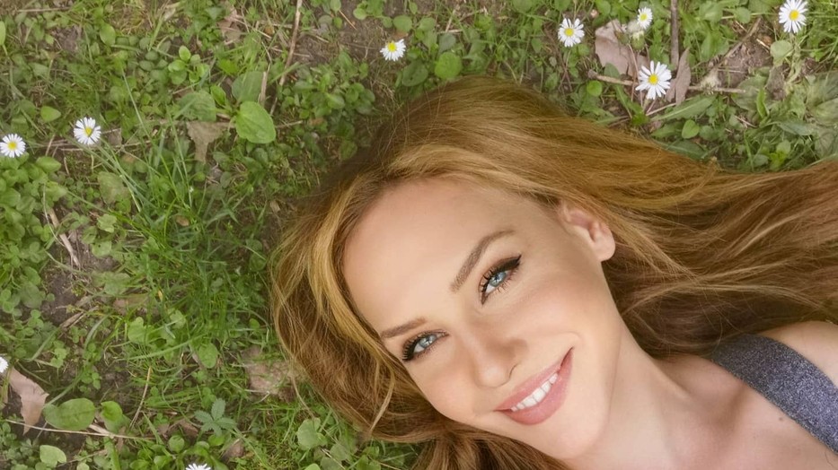 A karantén alatt Myra beleszeretett a bezártságba, erről énekel legújabb dalában