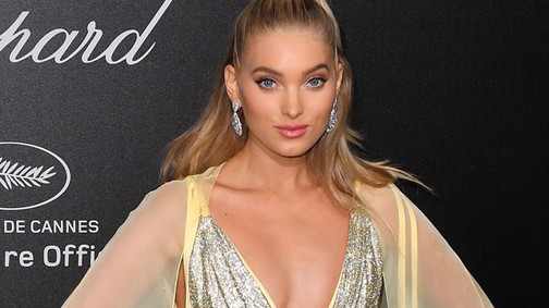 Egy hajszálon múlt, hogy Elsa Hosk nem esett hasra a vörös szőnyegen!