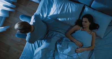 Miért érdekli annyira a fiúkat, hogy a lányok hány pasival fekszenek le?