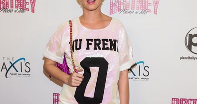 Katy Perry focimez ruhában