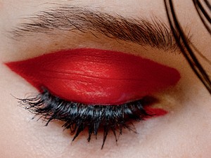 Csinos, de kockázatos: akár a látásodba is kerülhet ez a szépészeti kezelés