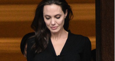 Angelina Jolie már betegesen sovány
