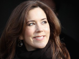 Mária dán királyné arcpirítóan merész ruhát választott, mégis született uralkodóként viselte