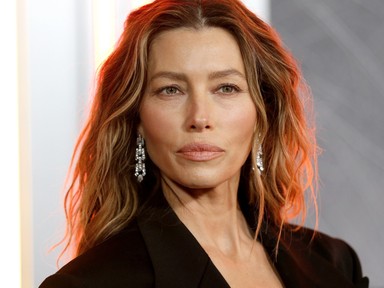 Jessica Biel meztelenszoknyája a pucérruhák magasiskolája, a legkifinomultabb darab, amit valaha láttunk