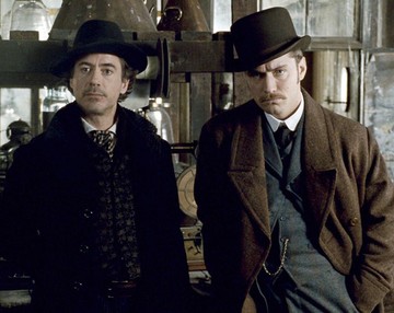 Nincs Sherlock Holmes Watson nélkül, talán a krimi történetének első igazán legendás nyomozópárosa több mint 100 éve generációk kedvence, A Robert Downey Jr. és Jude Law-féle felújítással újabb generációt ért el a duó