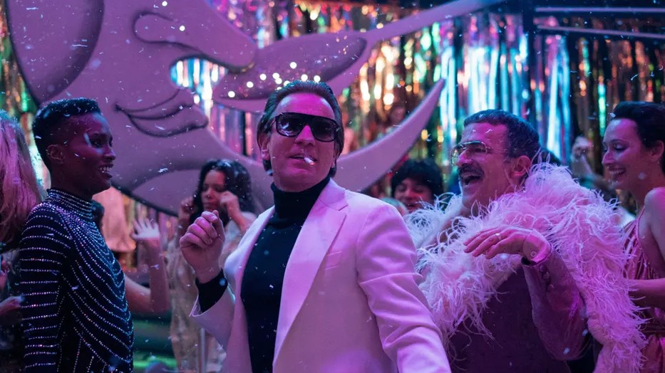 Ewan McGregor a legendás Halston szerepében a Netflix sorozatában